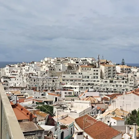 Sea And Old Town Views *