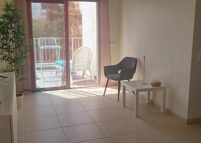 Sea And Old Town Views *